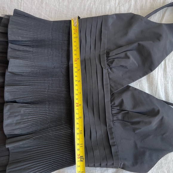 BCBG MaxAzria Multi-Tiered Ruffle& Tulle Mini Dress Back Zip Closure Size 2 - Picture 9 of 9